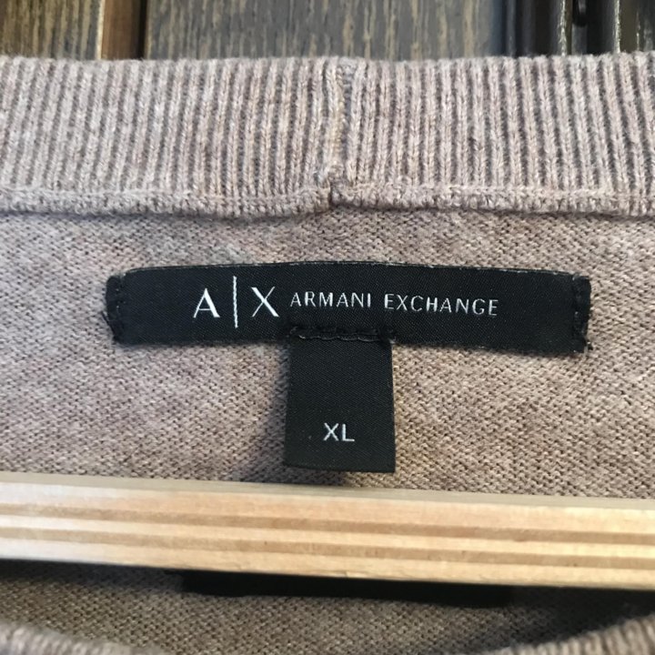 Свитер Armani 50