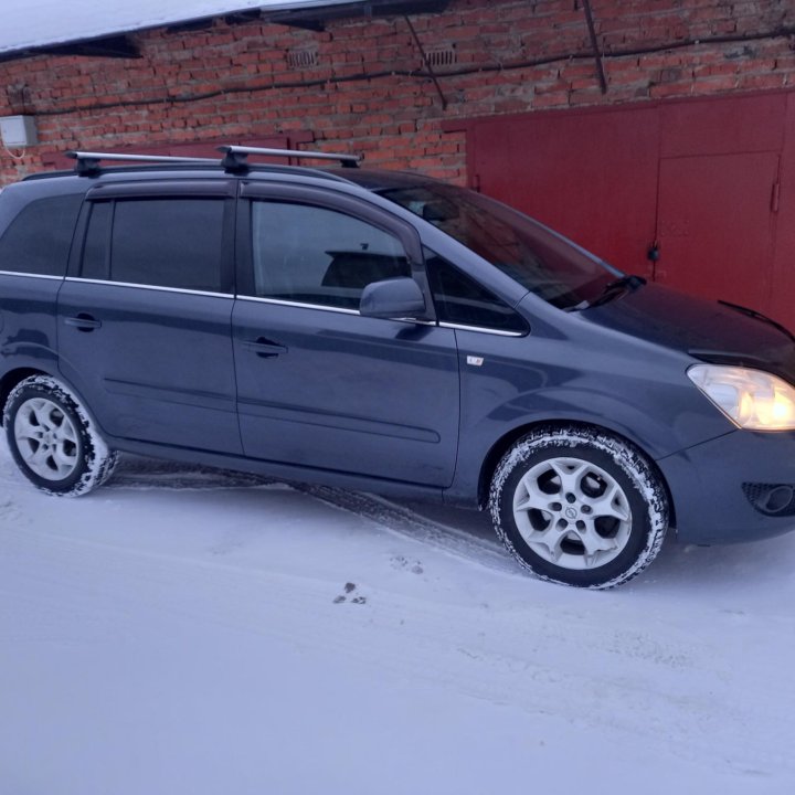 Opel Zafira, 2010