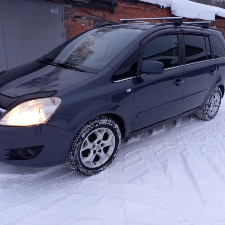 Opel Zafira, 2010