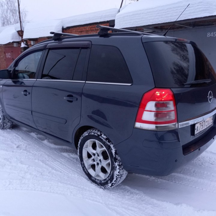 Opel Zafira, 2010