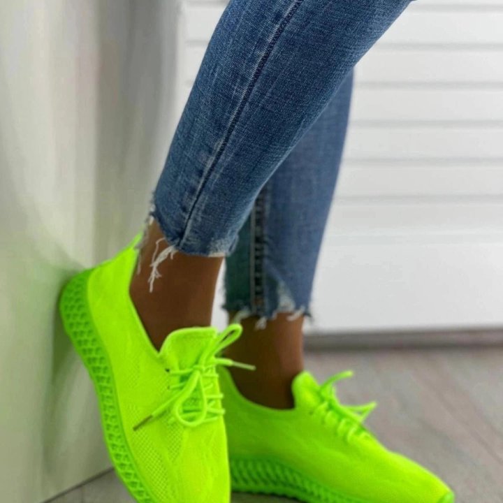 Кросовки новые