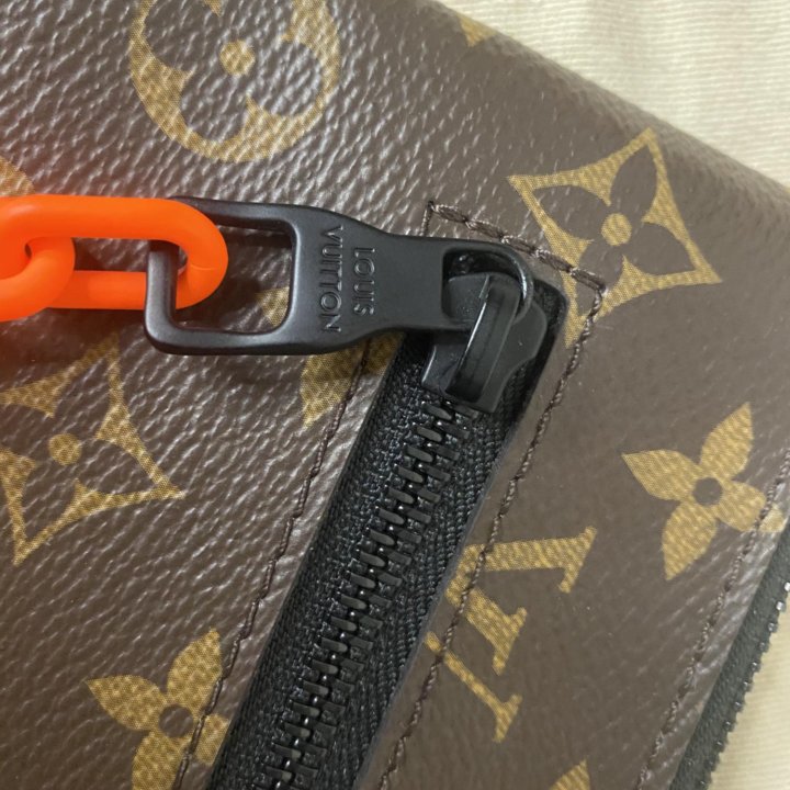 Клатч конверт Louis Vuitton by Virgil Abloh