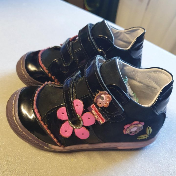 Ботинки демисезонные для девочки 25 р.