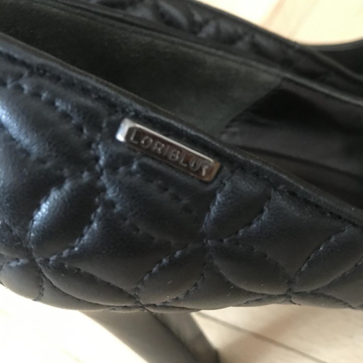 Туфли Loriblu