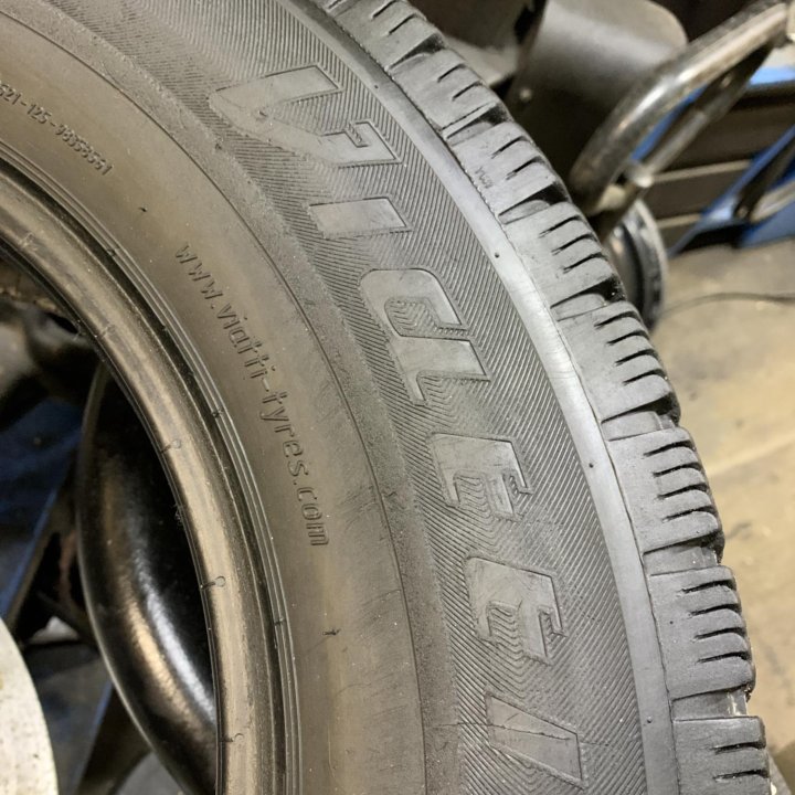 Viatti Vettore Inverno 215/65 R15C 1шт