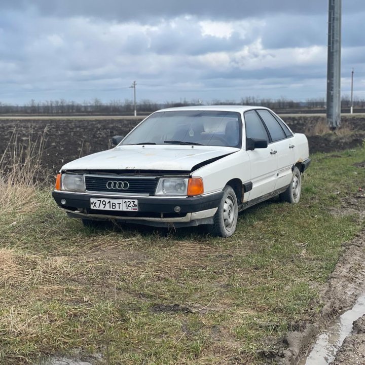 AUDI 100 C3 1.8 Разбор