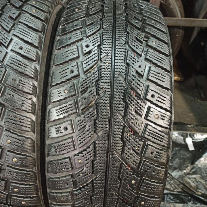 235 55 17 Kumho БУ Шины Зимние 235 55 R17 104R