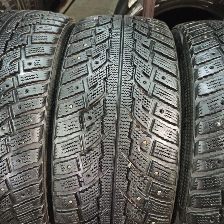 235 55 17 Kumho БУ Шины Зимние 235 55 R17 104R