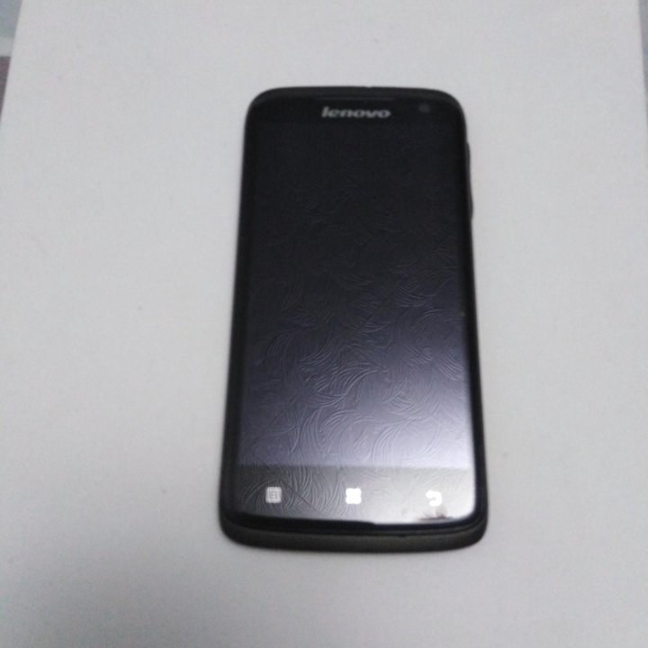 Lenovo S820