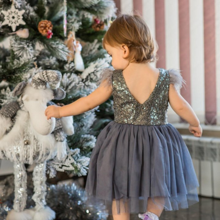 Платье нарядное