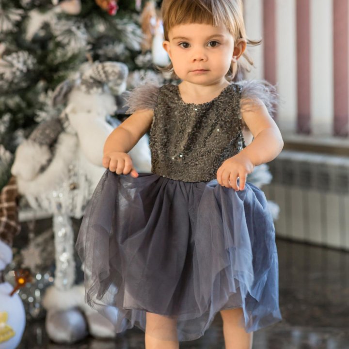 Платье нарядное