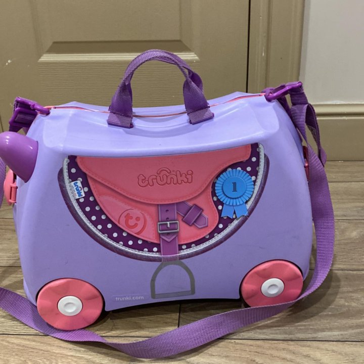 Чемодан trunki