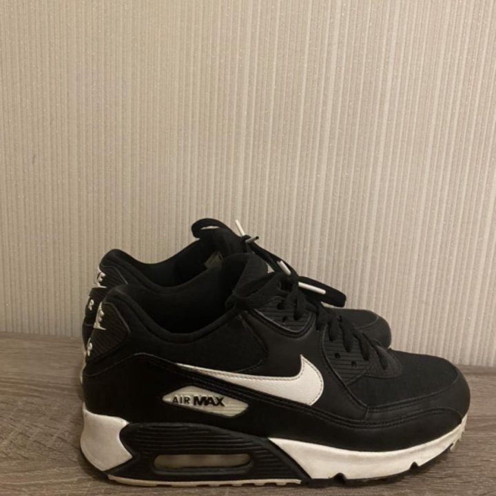 Кроссовки Nike