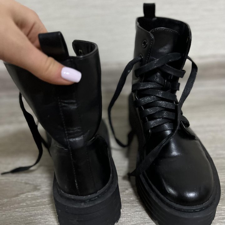 Супер Модные ботинки 36 размер