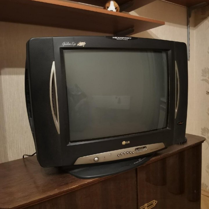 Телевизор LG CF-21S10EX golden eye swing hexaport