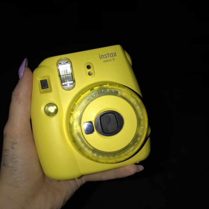 Фотоаппарат мгновенной печати Instax mini 9