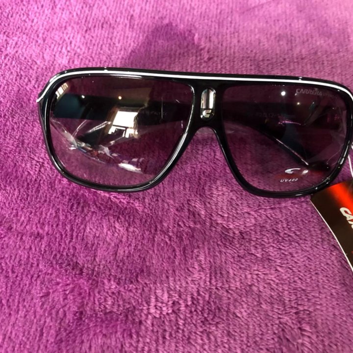 Очки carrera