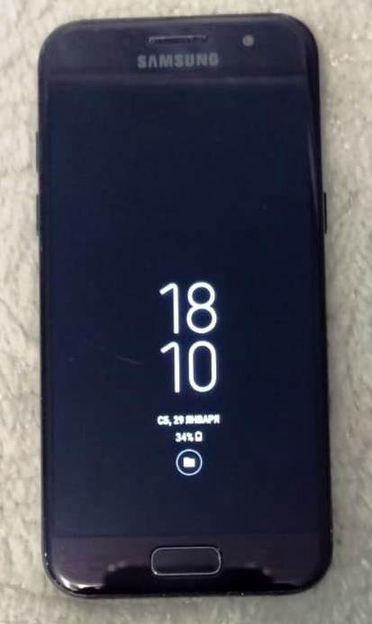 Смартфон Samsung Galaxy A3 (2017) Black