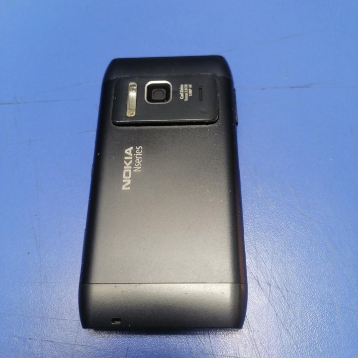 Nokia N8