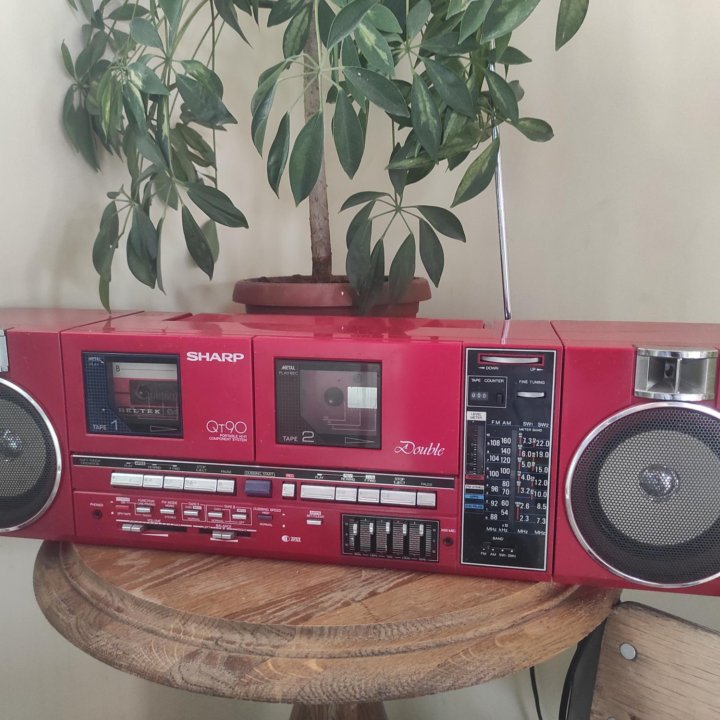 Sharp QT90