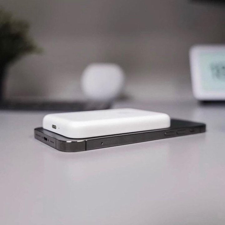 Внешний аккумулятор MagSafe Battery Pack