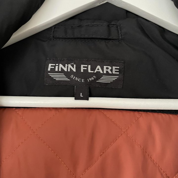 Продам пуховик FINN FLARE