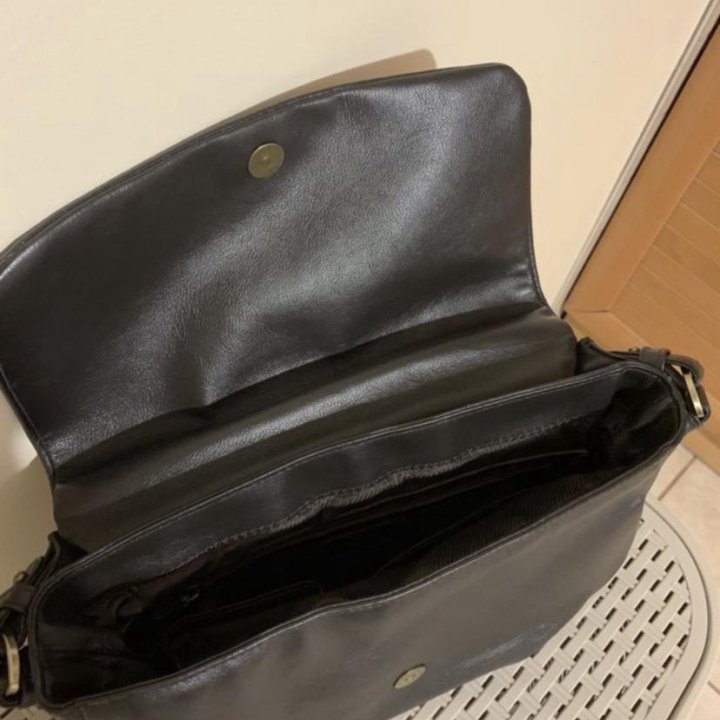 Кожаная сумка