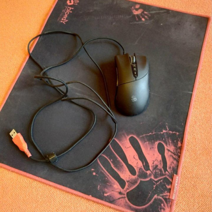 мышка с ковриком