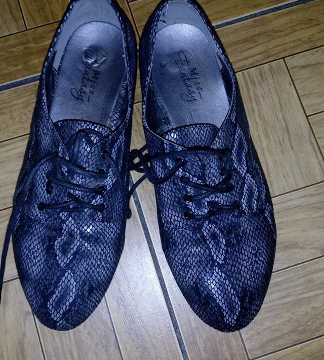 1.туфли броги