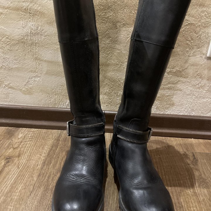 Сапоги на девочку 35