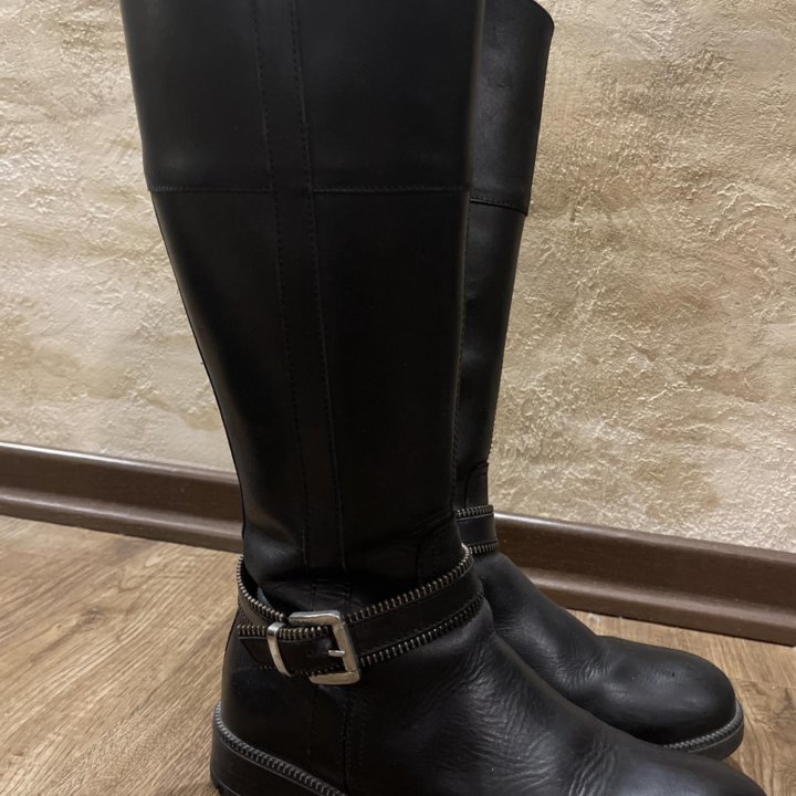 Сапоги на девочку 35