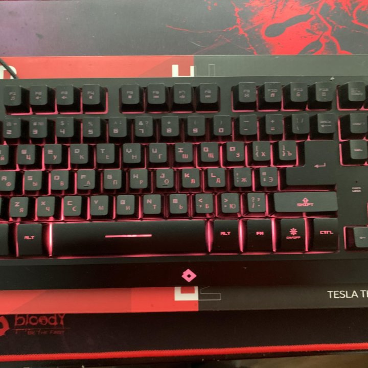 Клавиатура RED SQUARE
