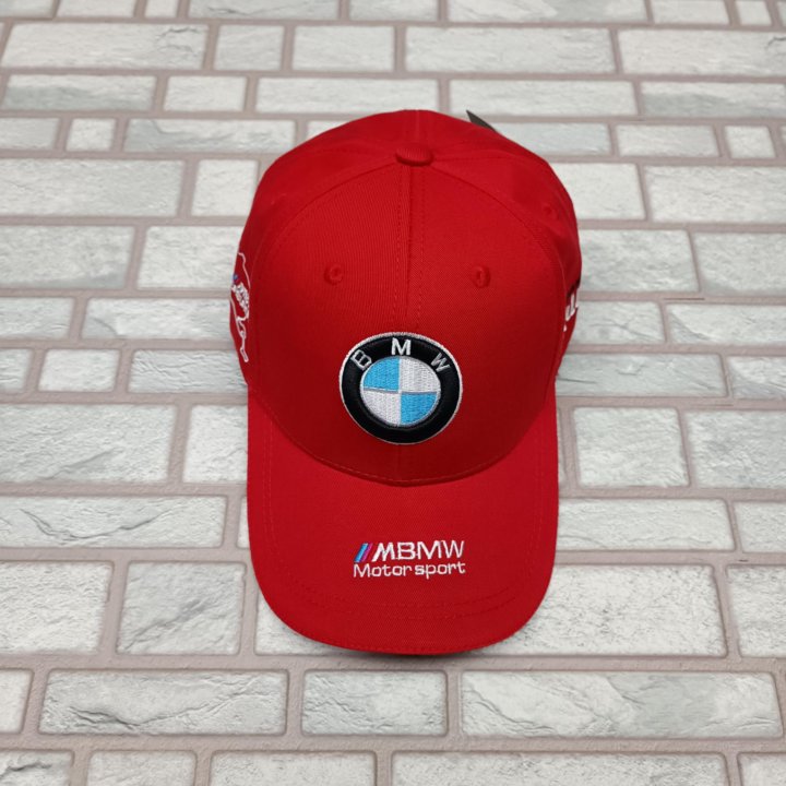 Бейсболка красная BMW