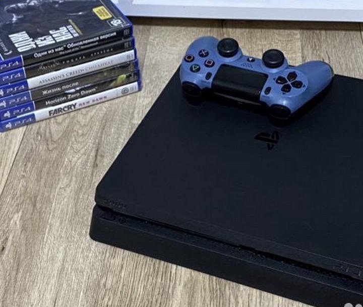 PlayStation 4 Slim 1 tb