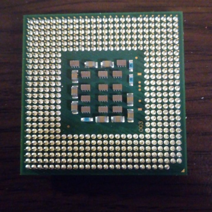 Процессор CELERON 2,4 GHZ