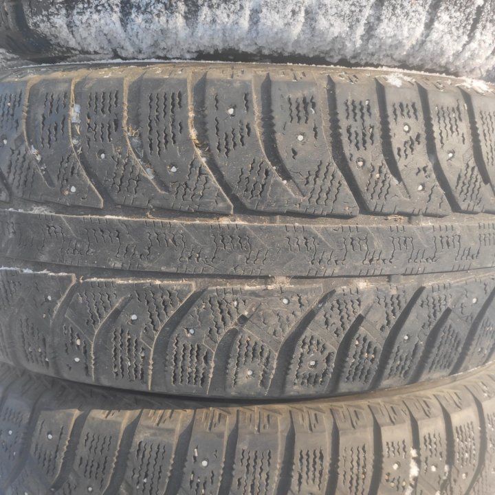 Комплект Bridgestone Ice Cruiser 7000, 265/65/17