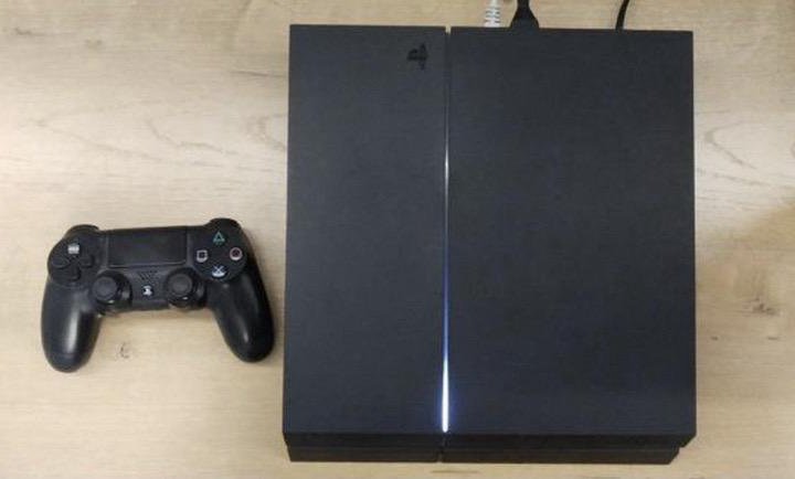 PlayStation 4 fat 1 tb