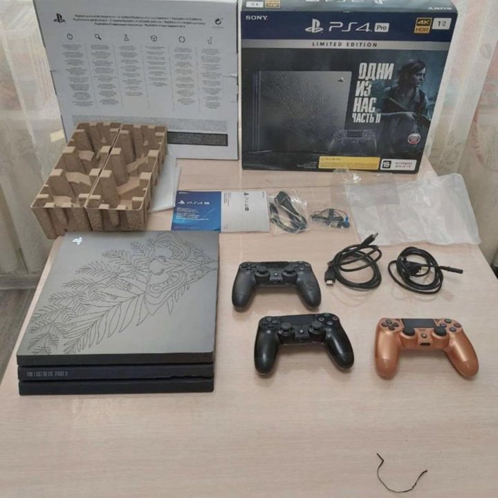 PlayStation 4 Pro LIMITED EDITION
