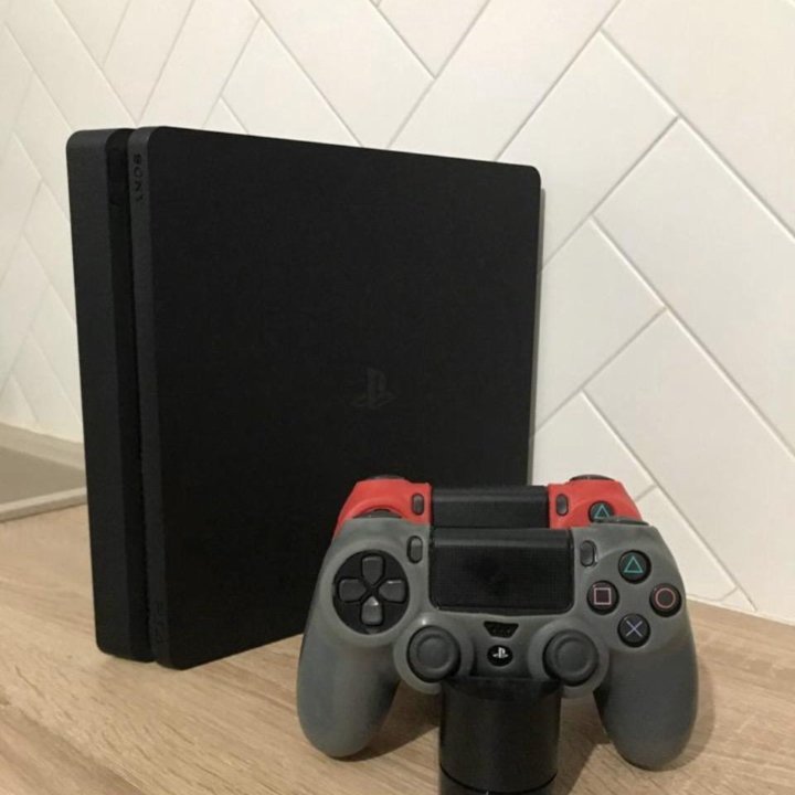 PlayStation 4 slim