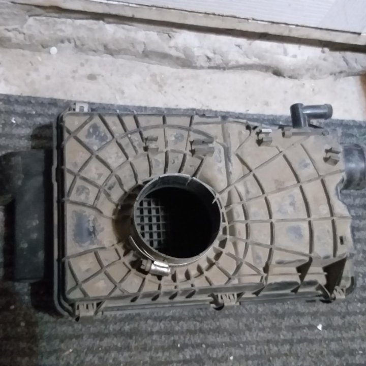 Корпус фильтра , трамблер.