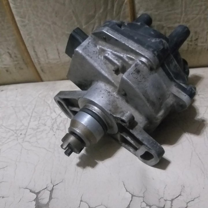 Корпус фильтра , трамблер.