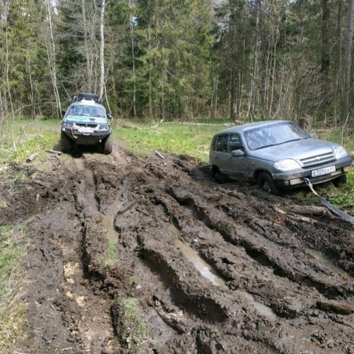 Техпомощь на дороге, вскрыть,вытащить, прикурить.