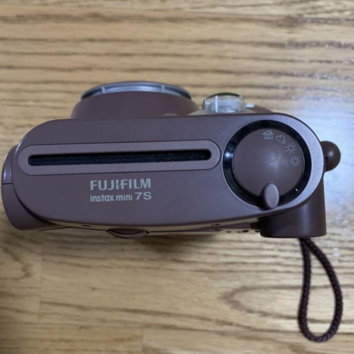 Компактный фотоаппарат fujifilm instax mini 7