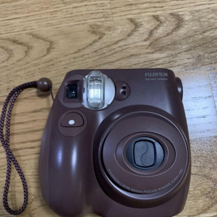 Компактный фотоаппарат fujifilm instax mini 7