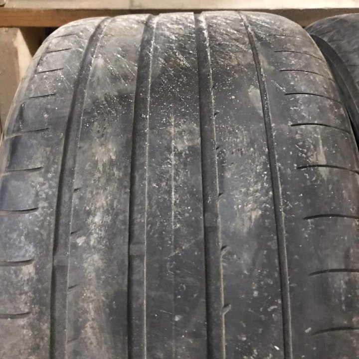 295/35R21 Yokohama ADVAN Sport V105 (Лот №3797)