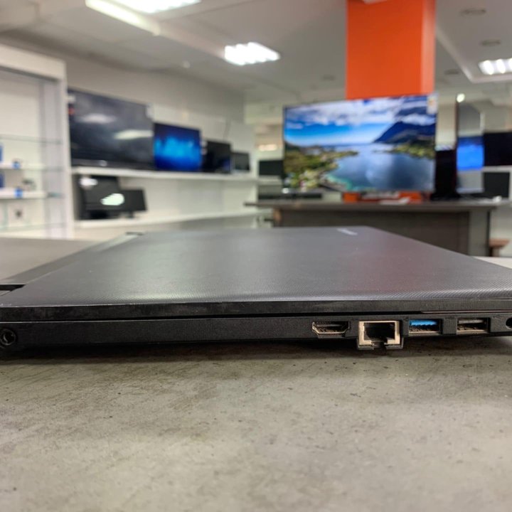 Lenovo N2840 2GB Intel HD 248GB 15.6