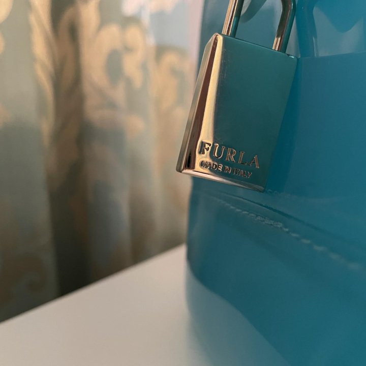 Furla оригинал