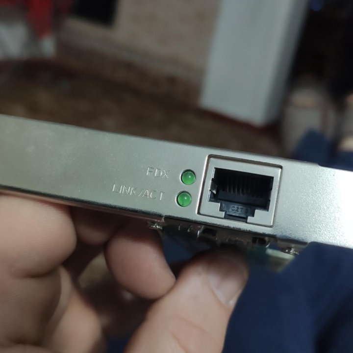 Внутренняя сетевая карта слот PCI-E