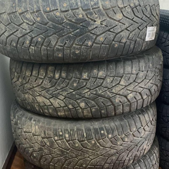 Комплект шин Gislaved Nord Frost  235/65 R17