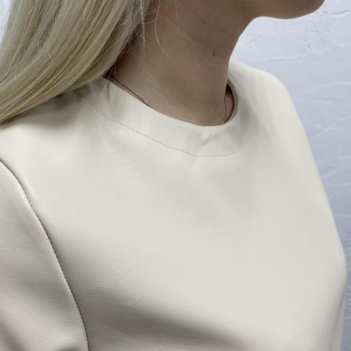 Кожаная кофта